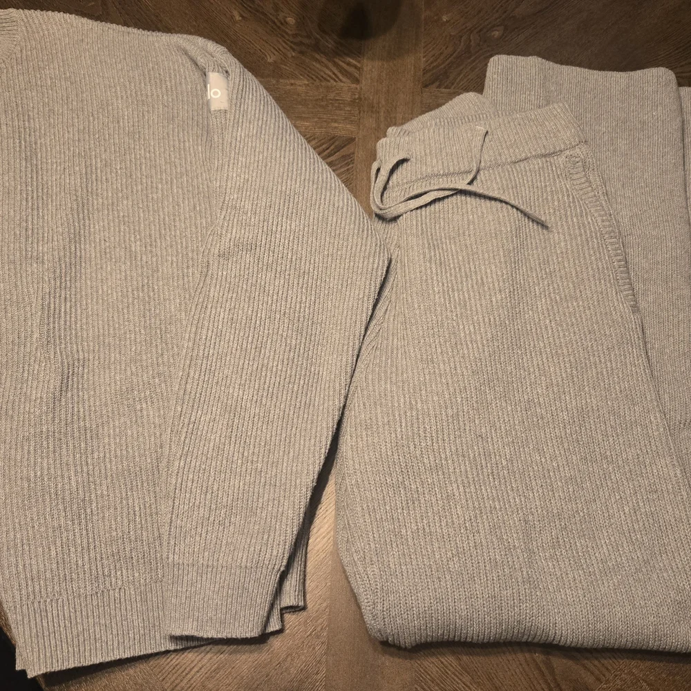 Alo Yoga Domain Rib Knit Crew Sweater and Sweatpant SET sz XS SM MD